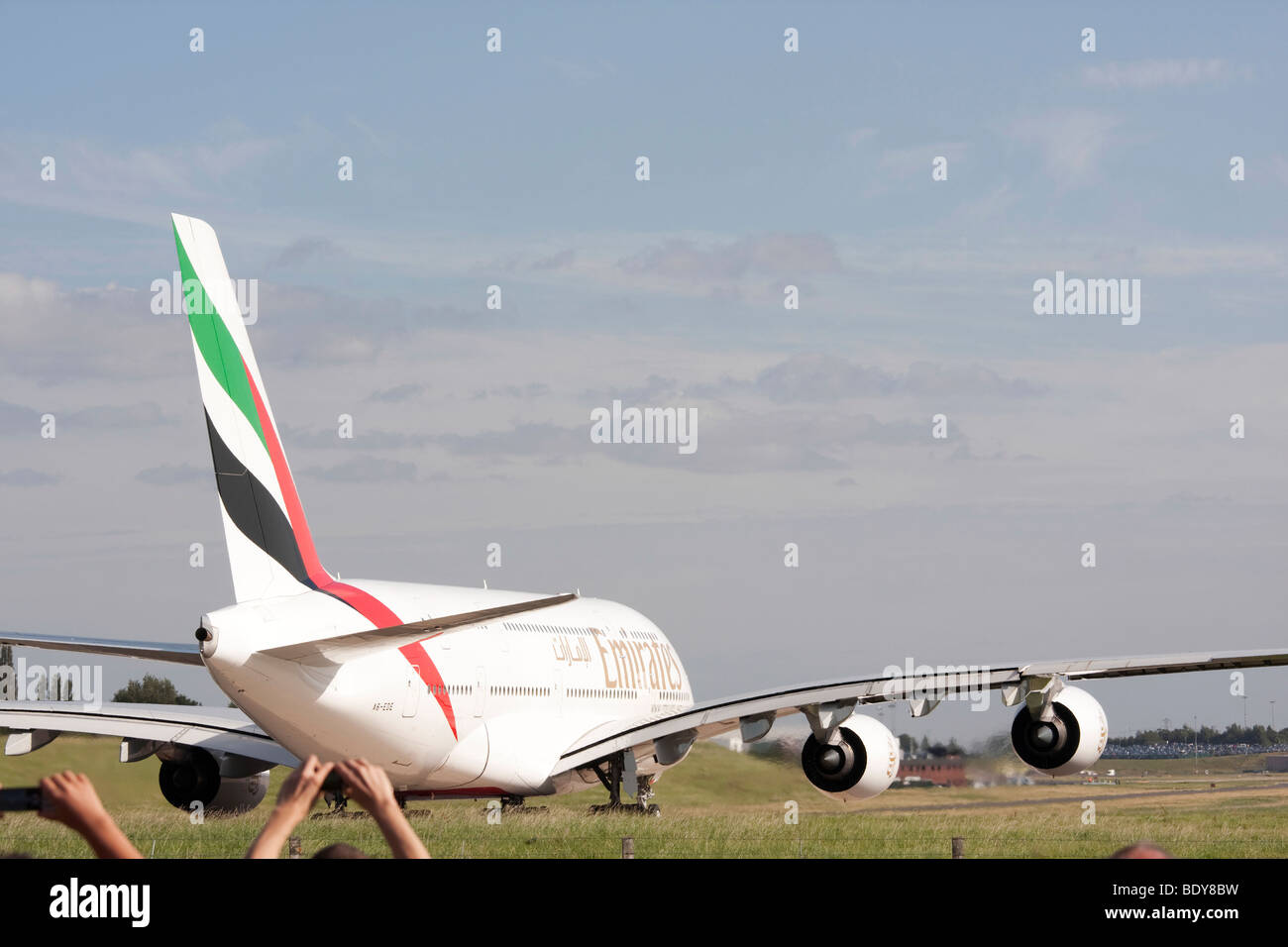 Emirates Airbus A380 bereit für ausziehen Stockfoto