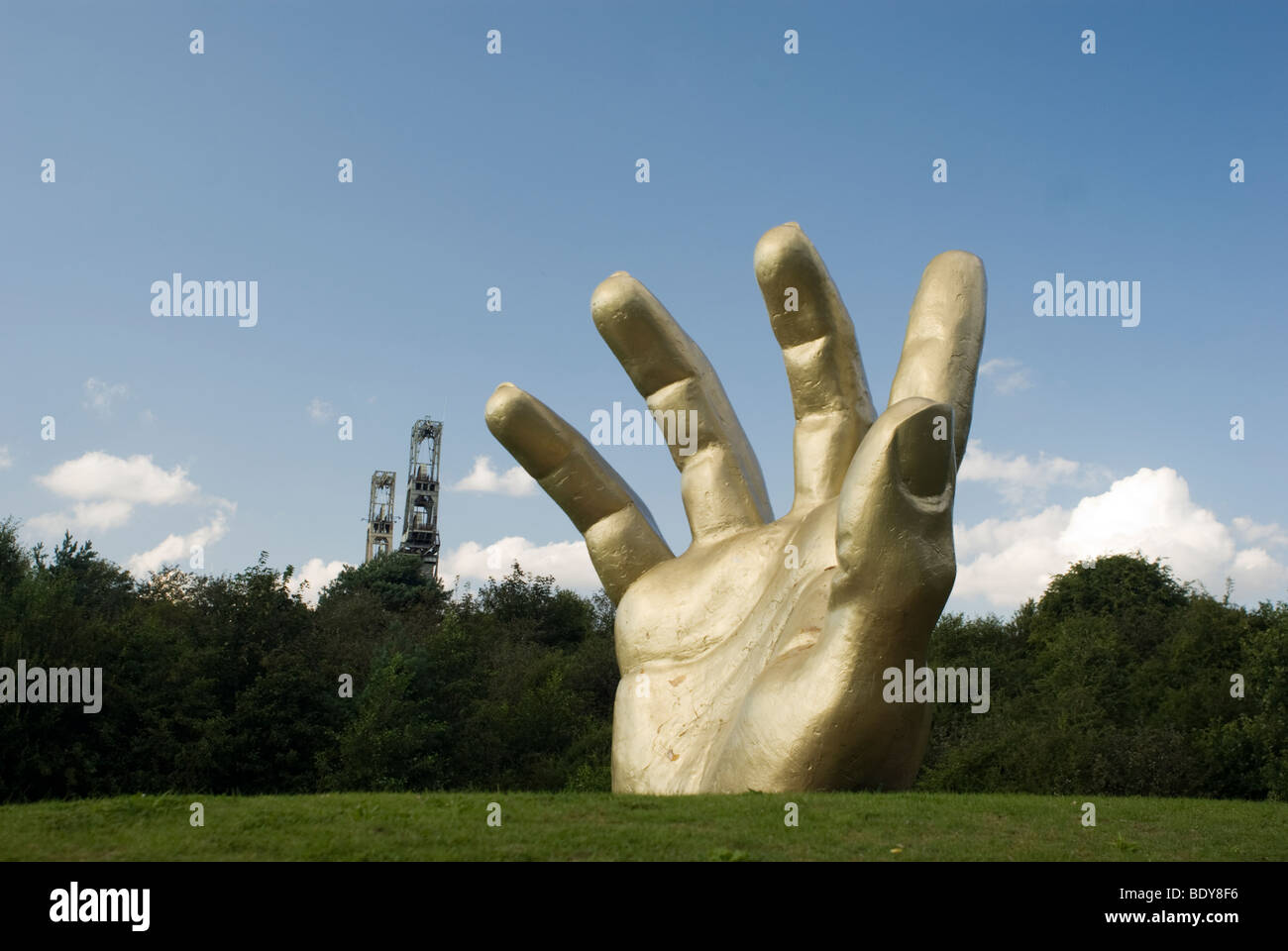 Goldene Hand Vikar Water Country Park, Clipstone, Nottinghamshire, UK Stockfoto