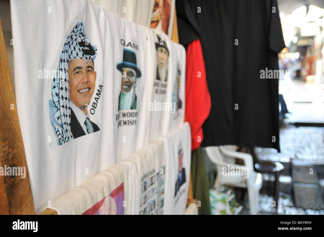 Israel, Jerusalem, Altstadt, die Market Street Präsident Obama trägt ein Keffiyeh auf ein T-shirt gedruckt Stockfoto