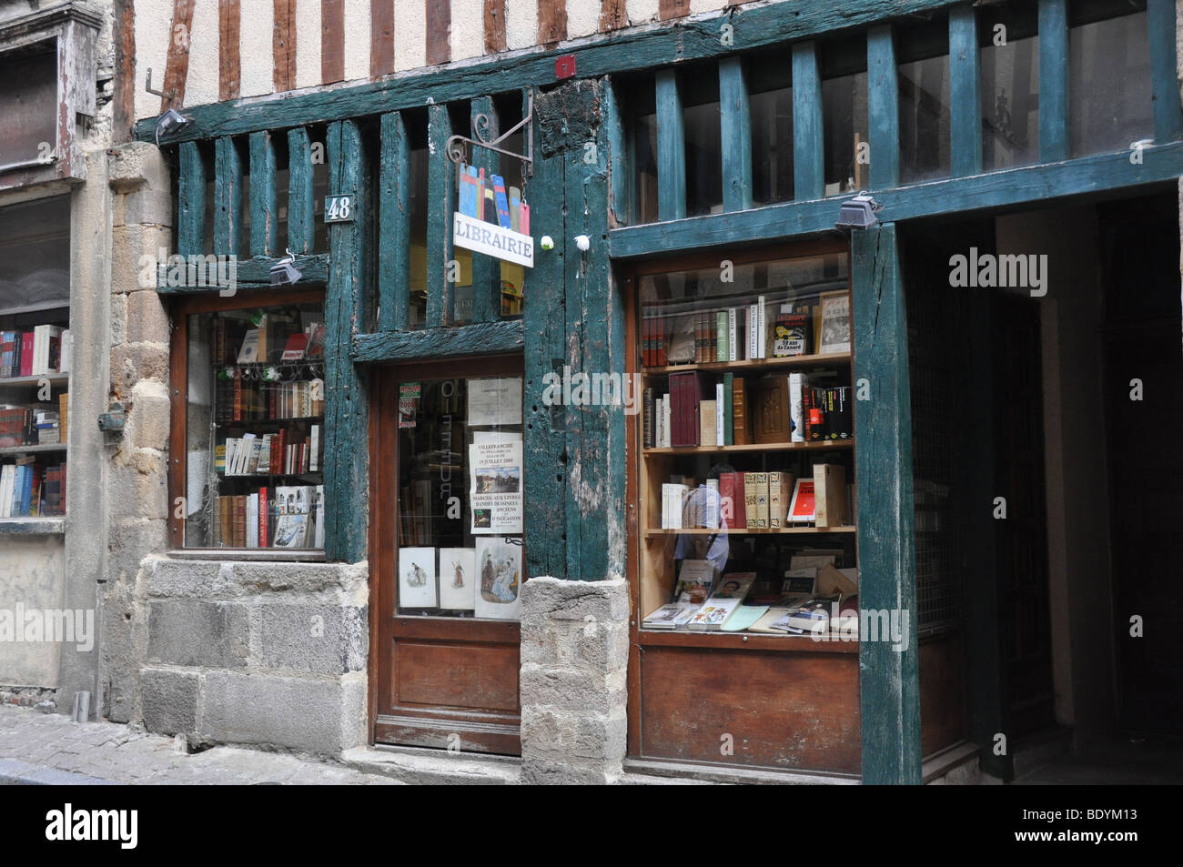 Ein Geschäft in der Rue De La Boucherie Limoges Limousin Frankreich Stockfoto