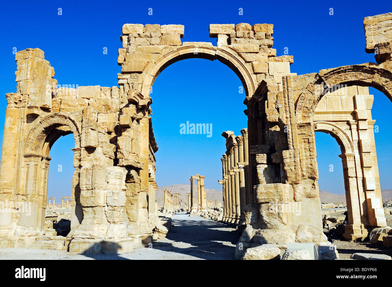 Hadrian Tor, Eingang zur Ausgrabungsstätte von Palmyra, Tadmur, Syrien, Asien Stockfoto
