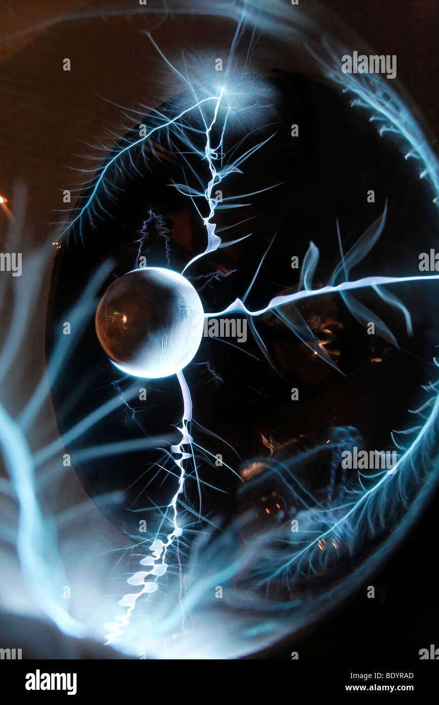 Elektrische Entladung Stockfotos und bilder Kaufen Alamy