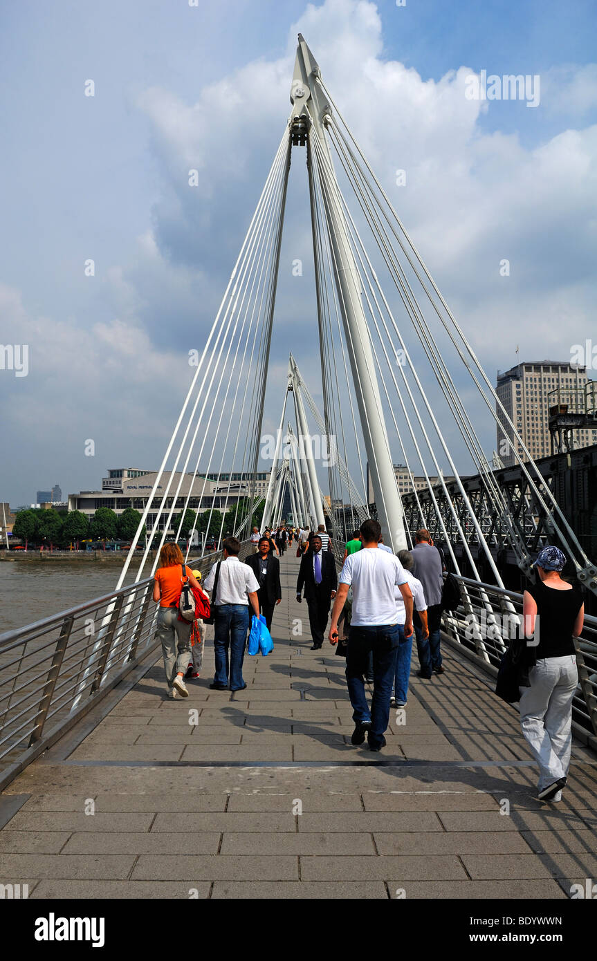 Hungerford Fußgängerbrücke über die Themse, London, England, Vereinigtes Königreich, Europa Stockfoto