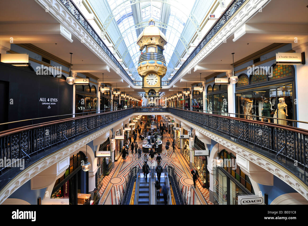 Royal Clock, Arkaden, Boutiquen, QVB, Queen Victoria Building, Einkaufszentrum, Sydney, New South Wales, Australien Stockfoto