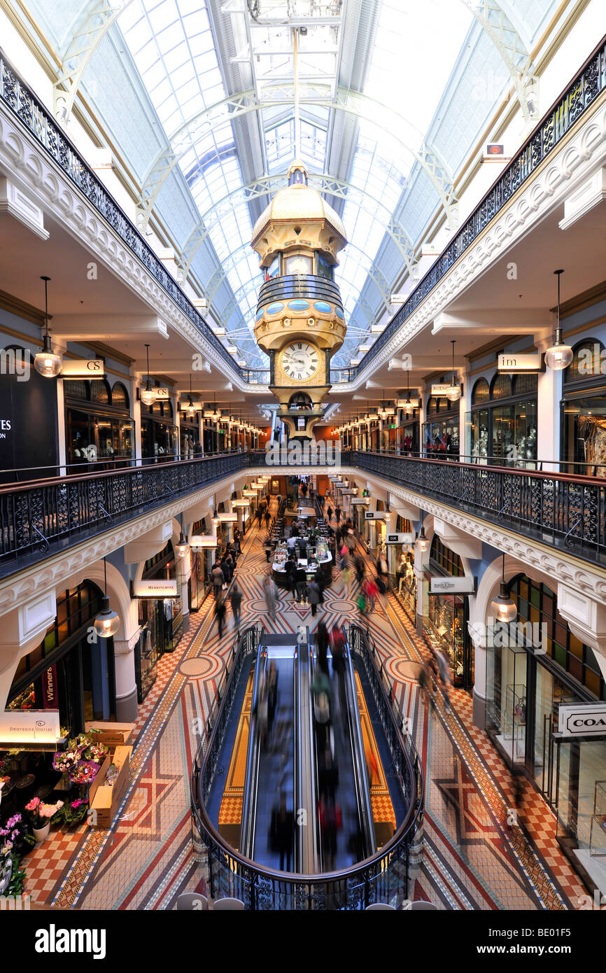 Royal Clock, Arkaden, Boutiquen, QVB, Queen Victoria Building, Einkaufszentrum, Sydney, New South Wales, Australien Stockfoto
