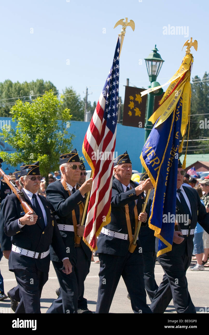Vereinigte Staaten militärischen Veteran Color Guard auf der Parade während 4. Juli feiern im Cascade, Idaho, USA. Stockfoto