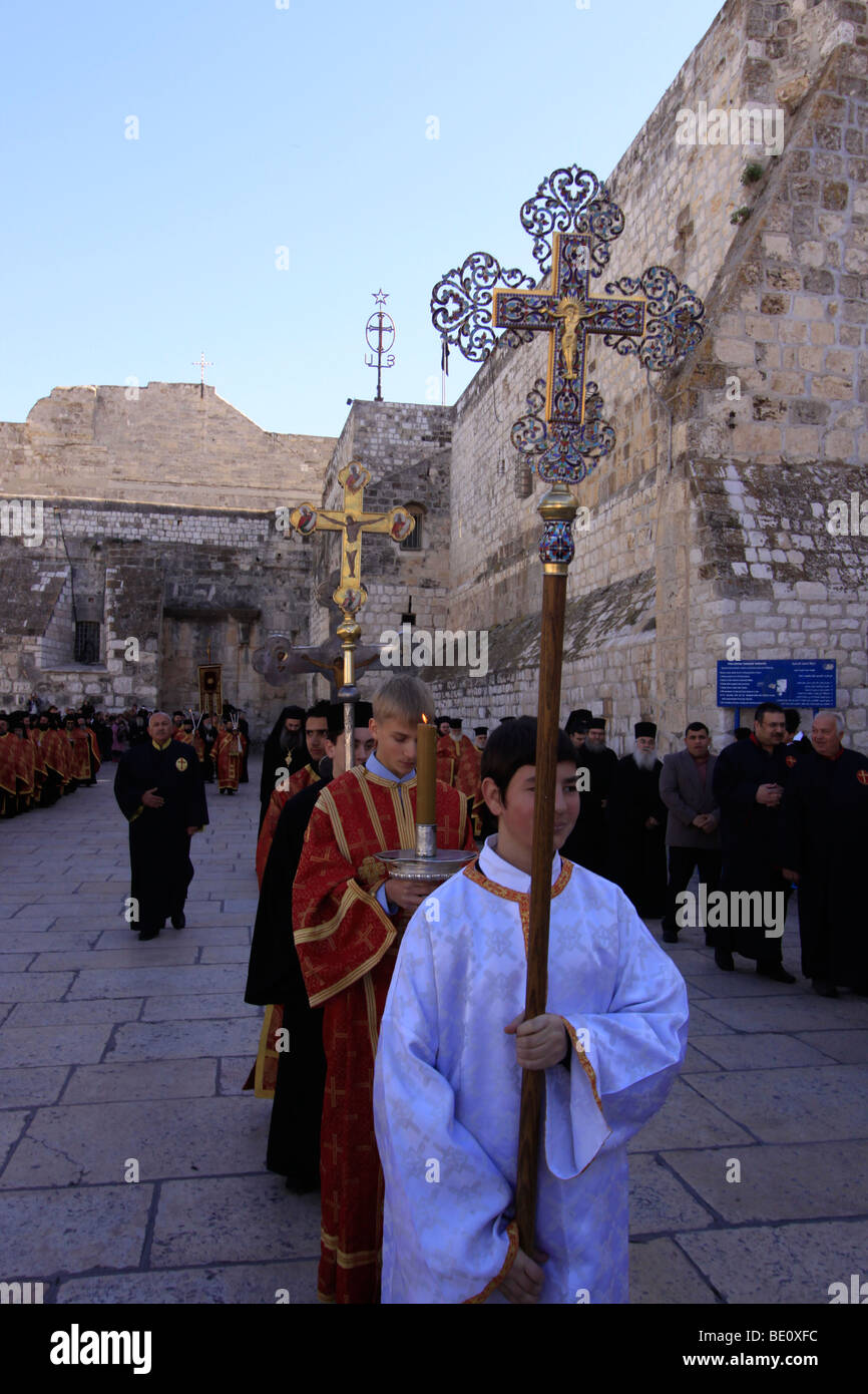Bethlehem, die griechisch orthodoxe Weihnachten-Prozession in Krippenplatz Stockfoto