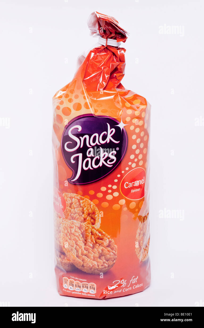 Eine Nahaufnahme eines Pakets von Karamell low fat Snack einen Buben auf weißem Hintergrund Stockfoto