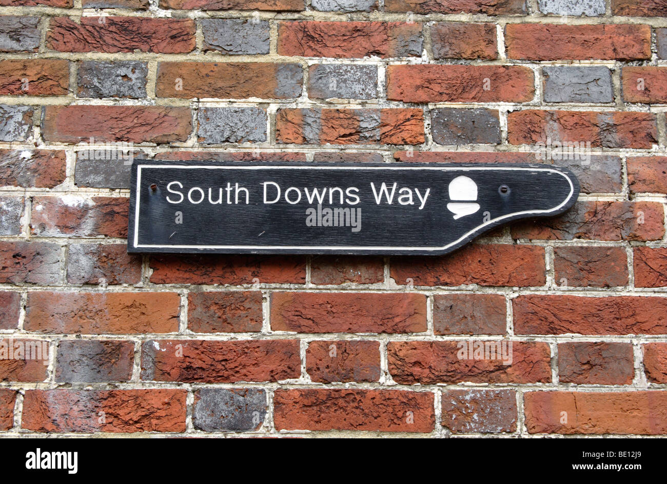 South Downs Way Schild an Wand im Touristenort, East Sussex, England, UK Stockfoto