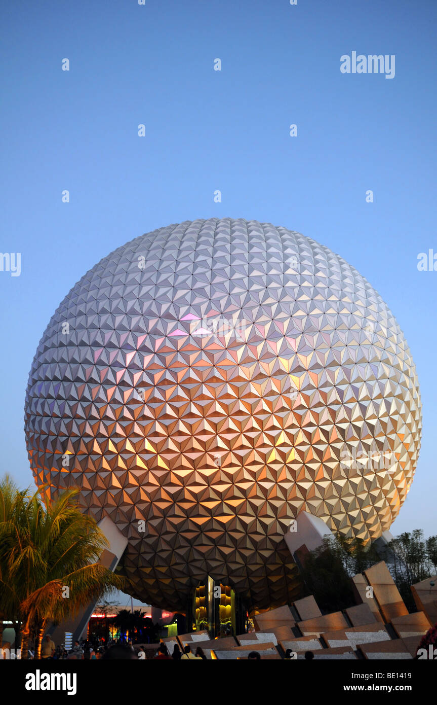 EPCOT Center in Disney World in Orlando Florida in der Abenddämmerung Stockfoto