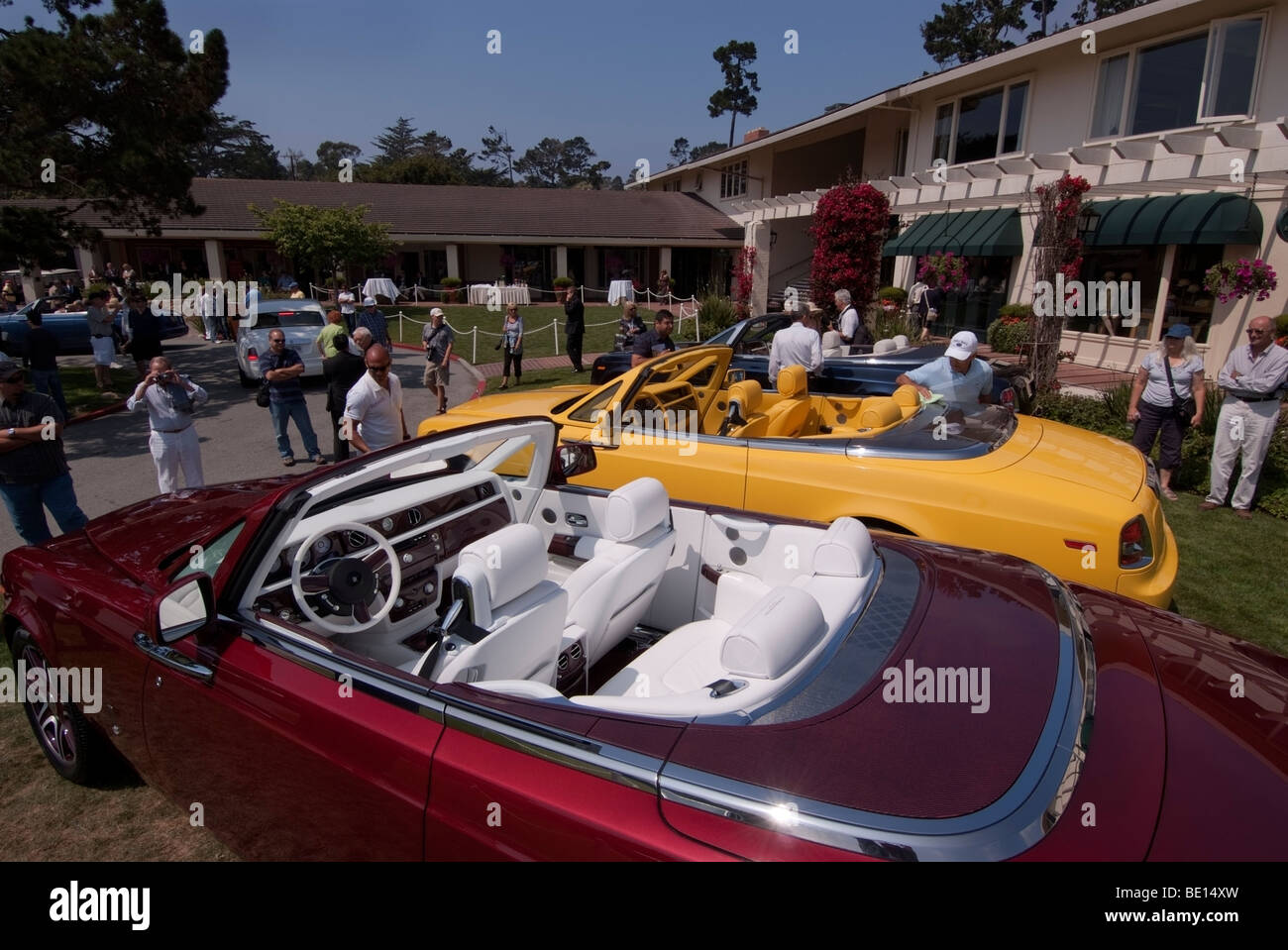 2009 und 10 Rolls-Royce Drop Head Phantom Coupés beim 2009 Pebble Beach Concours d ' Elegance Stockfoto