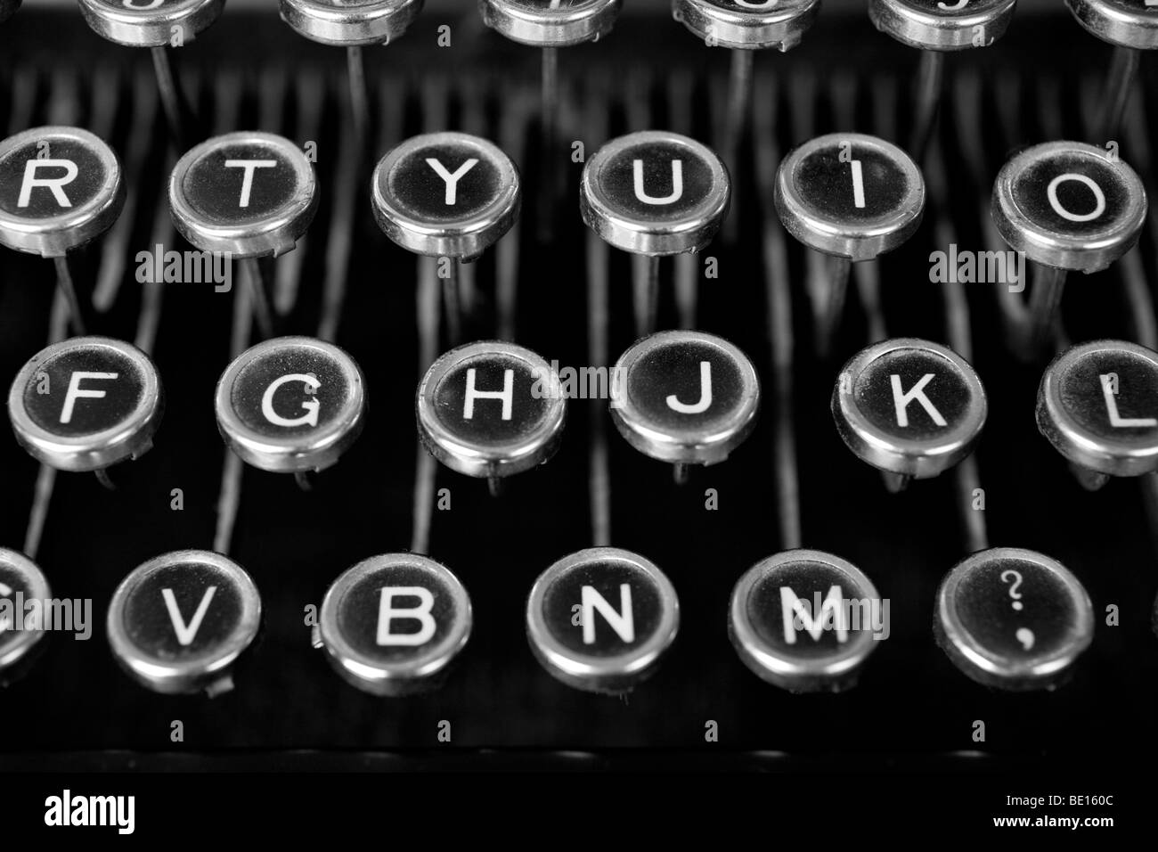 Klassische bw Bild der Schlüssel von einem altmodischen Schreibmaschine. Stockfoto