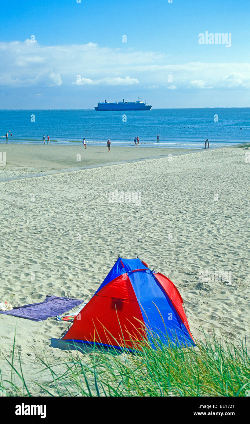 Beach Cabana am Strand von Borkum Insel, Niedersachsen, Deutschland Stockfoto