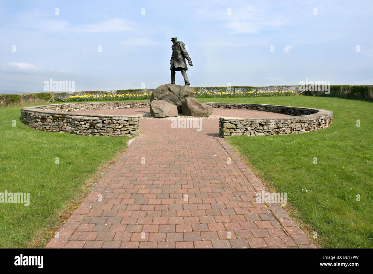 Statue von Oberst Sir David Stirling in Schottland. Gründer des Special Air Service Regiment in Schottland während des zweiten Weltkriegs. Stockfoto