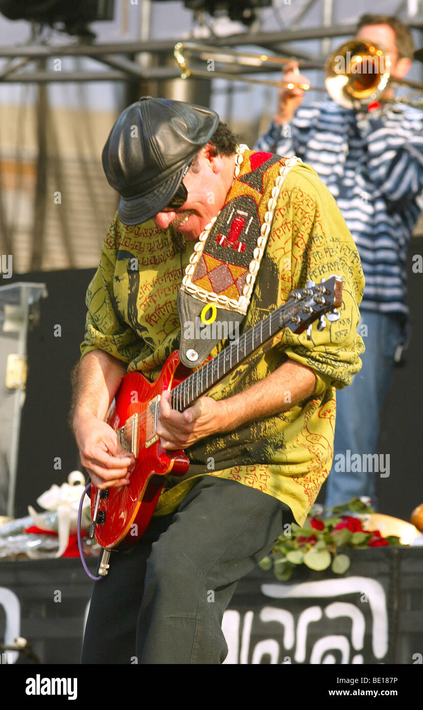 CARLOS SANTANA - US-Rockmusiker in 2003 Stockfoto
