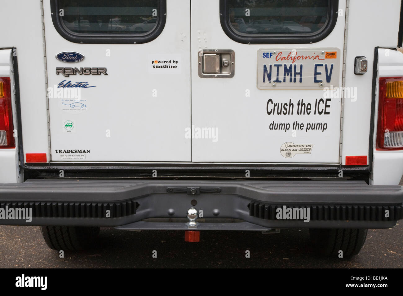 Ein Ford Ranger-Elektro-Lkw mit einem Kennzeichen "NIMH EV' (Nickel-Metall-Hydrid-Electric Vehicle). Palo Alto, Kalifornien, USA Stockfoto
