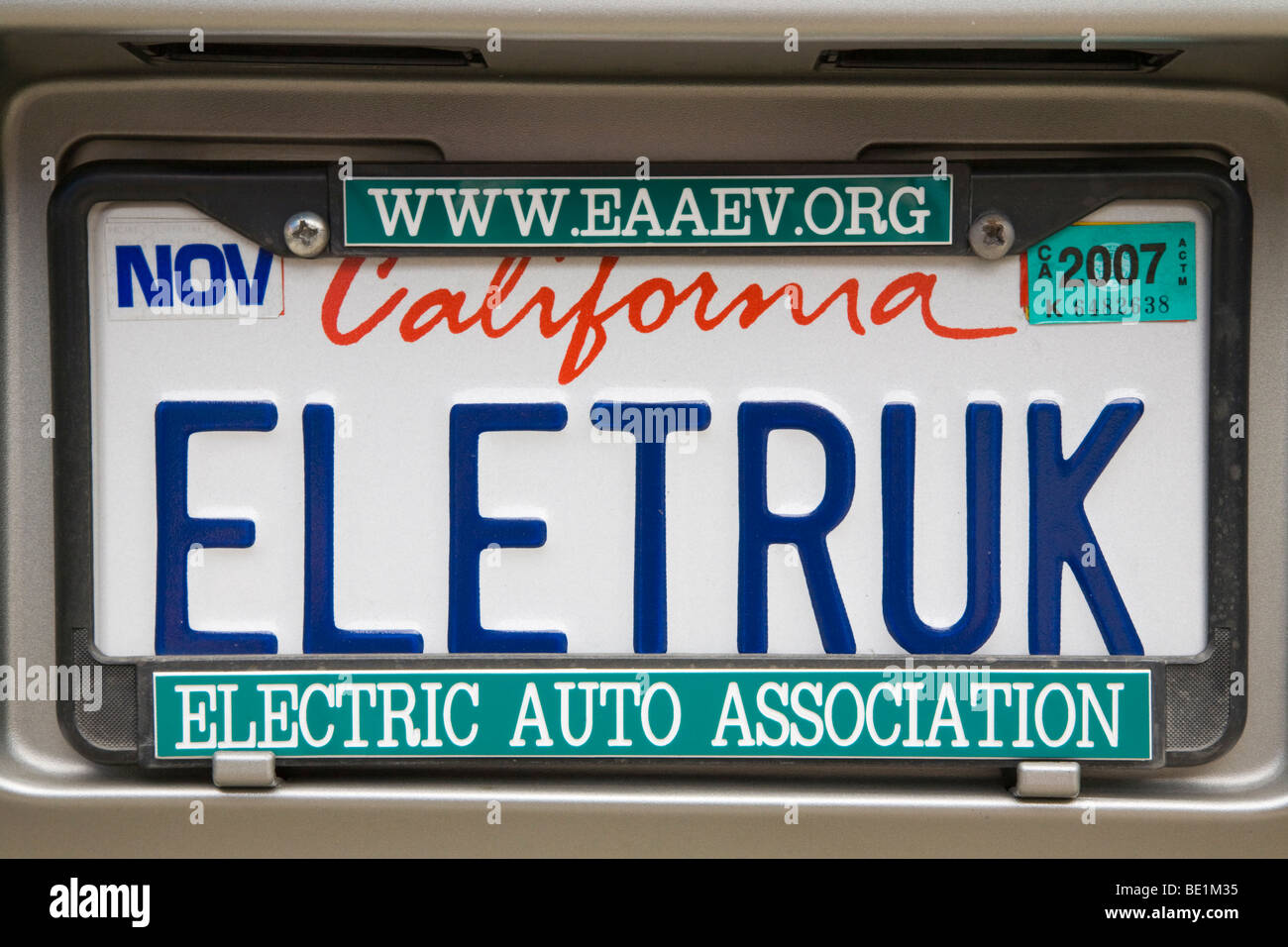 "ELETRUK" (Elektrostapler) Kfz-Kennzeichen auf ein Elektrofahrzeug mit Electric Auto Association Rahmen. Palo Alto, Kalifornien, USA Stockfoto
