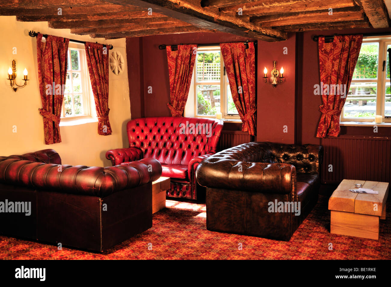 Traditionelles Pub Einrichtungsgegenstände zu Red Lyon, Hurley, Berkshire, Großbritannien Stockfoto