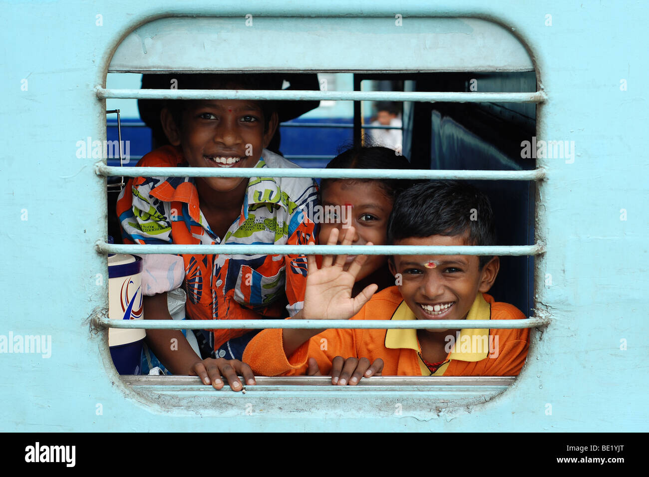 Indischer Junge Auf Zug Indien Stockfotos Und Bilder Kaufen Alamy