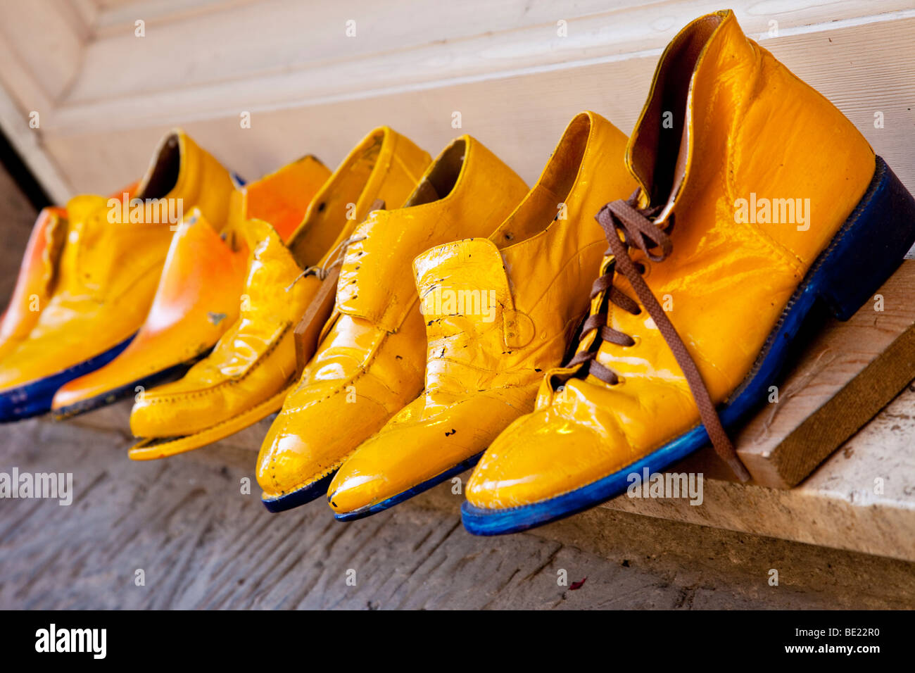 Hellen Schuh Display in Montepulciano, Toskana Italien Stockfoto