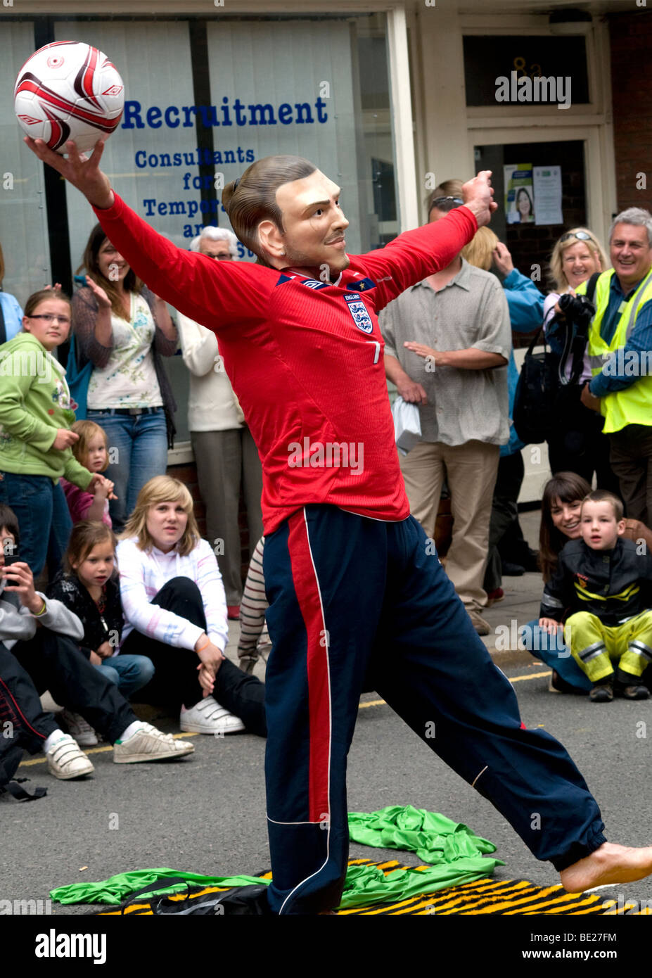 Ashbourne International Streetfest 2009 Straßentheater und Kunst-Festival in Ashbourne Derbyshire Peak District England Stockfoto