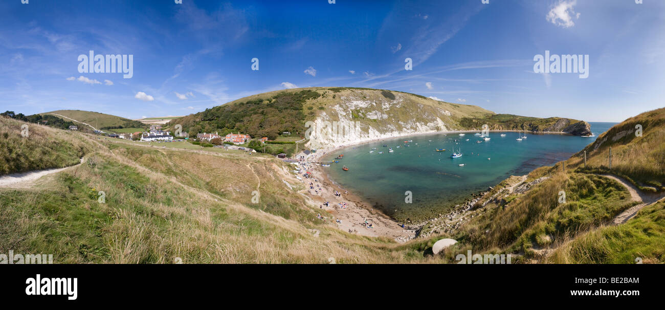 Lulworth Cove und West Lulworth, Dorset, Jurassic Coast World Heritage Site, England, Vereinigtes Königreich Stockfoto