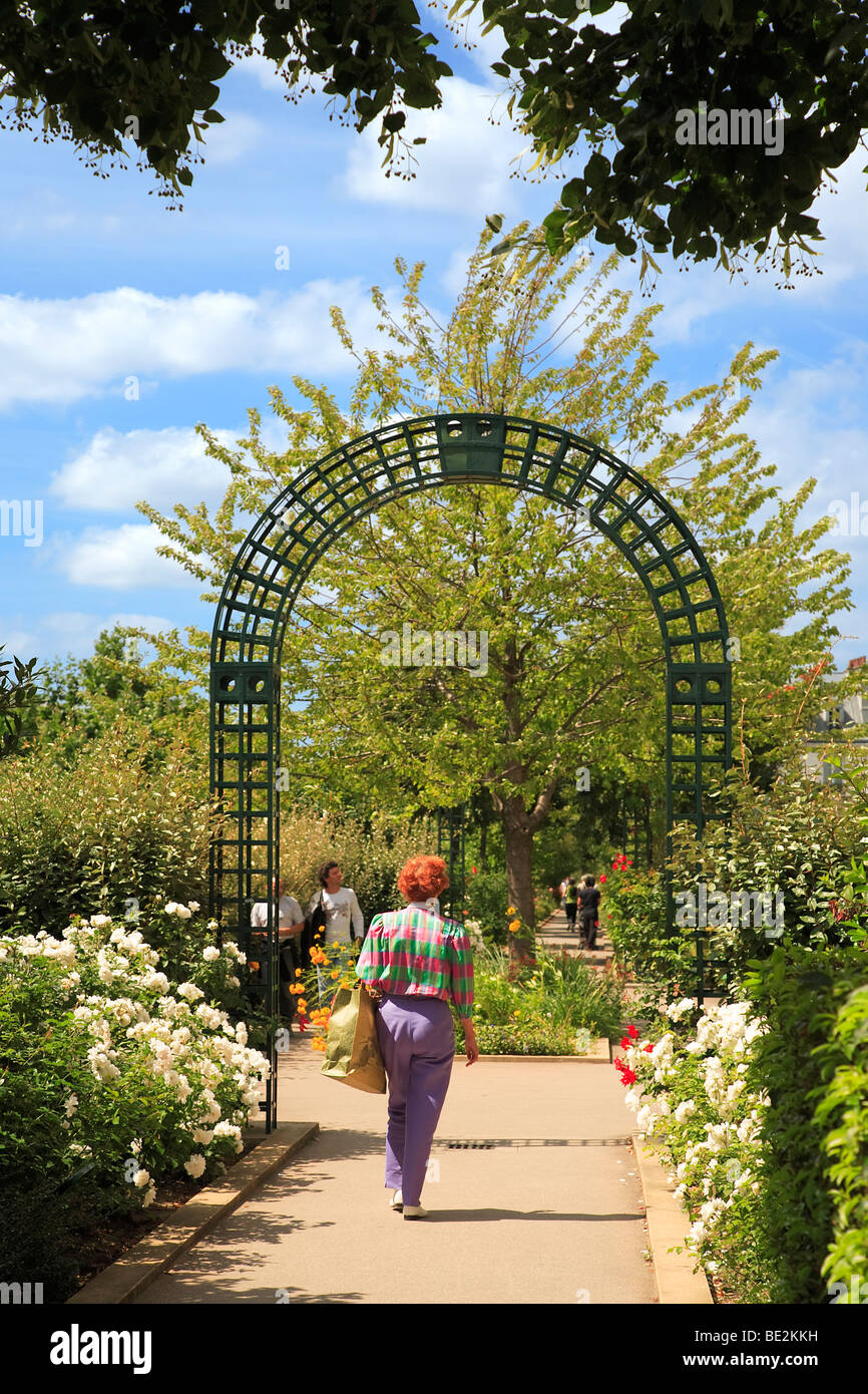 PARIS, FRANKREICH, PROMENADE PLANTEE AUF VIADUC DES ARTS Stockfoto