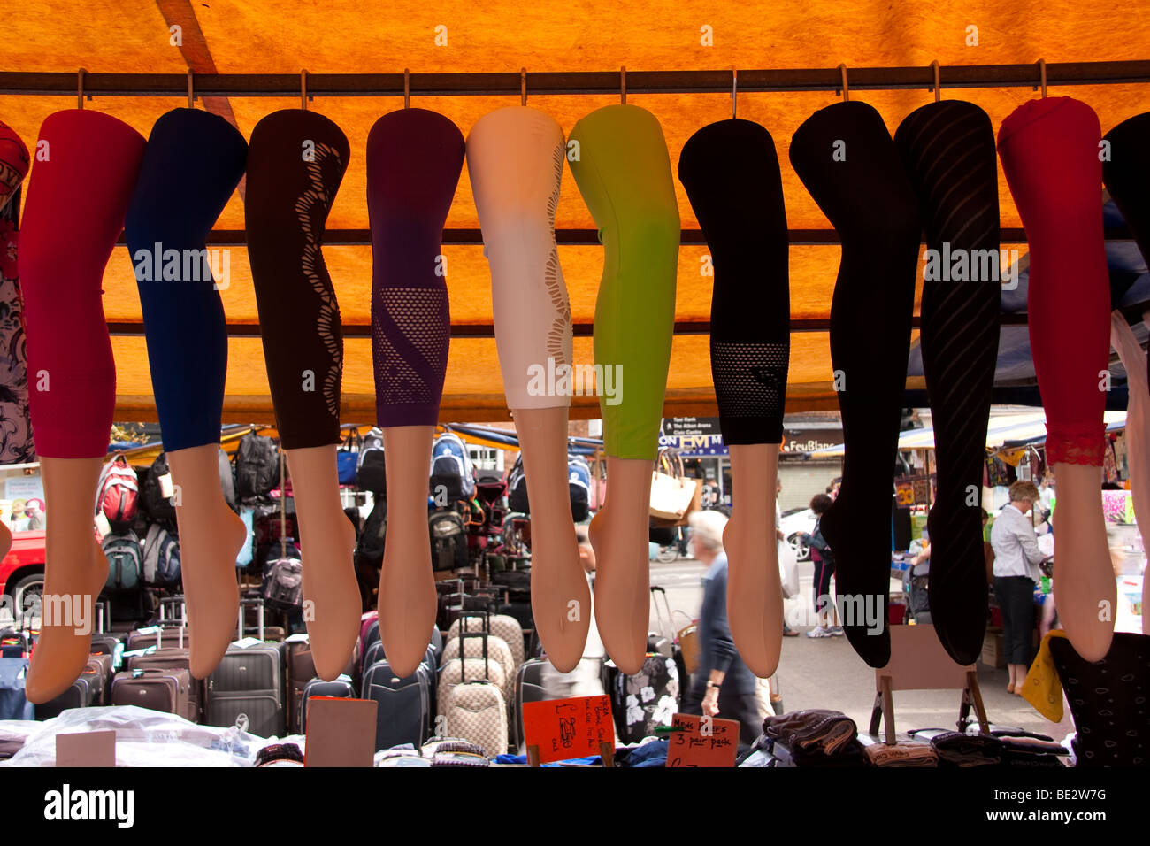 Socken auf dem Markt Stockfoto