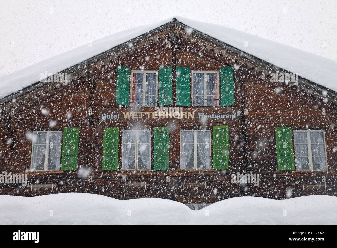 Bergrestaurant in den Schnee, Grindelwald, Jungfrau Region, Berner Oberland, Schweizer Alpen, Schweiz Stockfoto