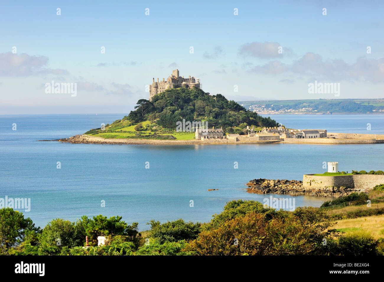 St. Michael ist Mount, eine Gezeiten-Insel vor der Stadt von Marazion, Cornwall, England, UK, Europa Stockfoto