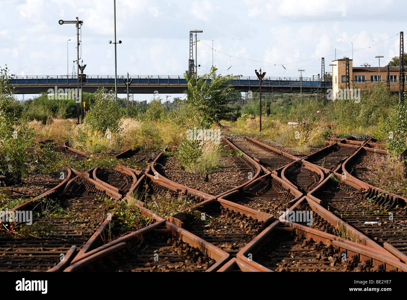 Ungenutzte Gleise verlassen Rangier-Hof, Duisburg-Wedau, Ruhr und Umgebung, North Rhine-Westphalia, Deutschland, Europa Stockfoto