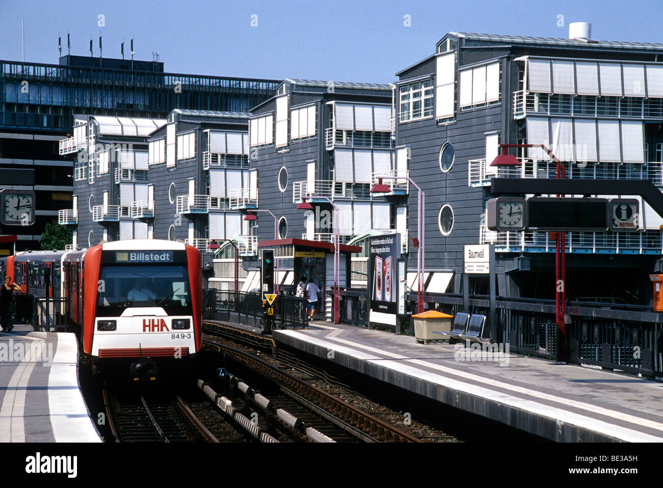 Hauptsitz des Verlags Gruner & Jahr, U-Bahn u-Bahnstation Baumwall, Hanse Stadt Hamburg, Deutschland, Europa Stockfoto