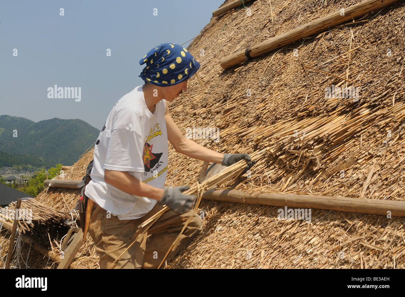 Thatched Dach, Gassho, Gassho-Zukuri, eine traditionellen japanischen Bauernhaus ist neu gedeckt, Ohara in Kyoto, Japan, Asien Stockfoto