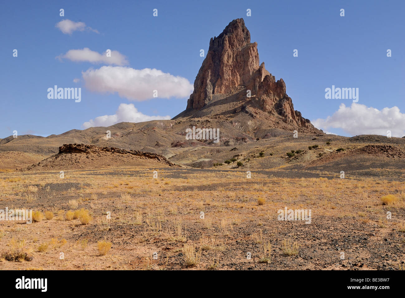 Rock-Kegel auf Highway 163, Monument Valley Navajo Nation Park, Arizona USA Stockfoto