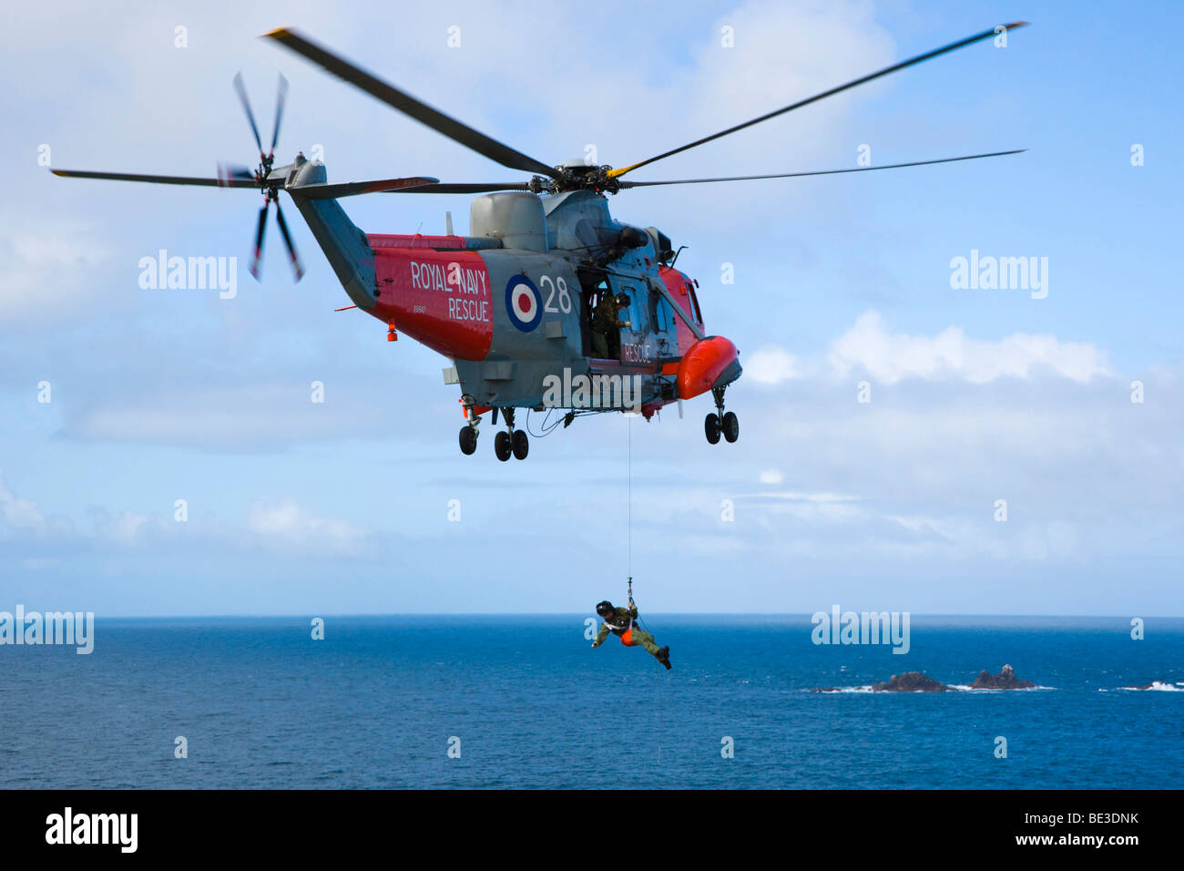 Royal Navy Rettungshubschrauber, Lands End, Penn ein Wlas, Cornwall, England, Vereinigtes Königreich, Europa Stockfoto