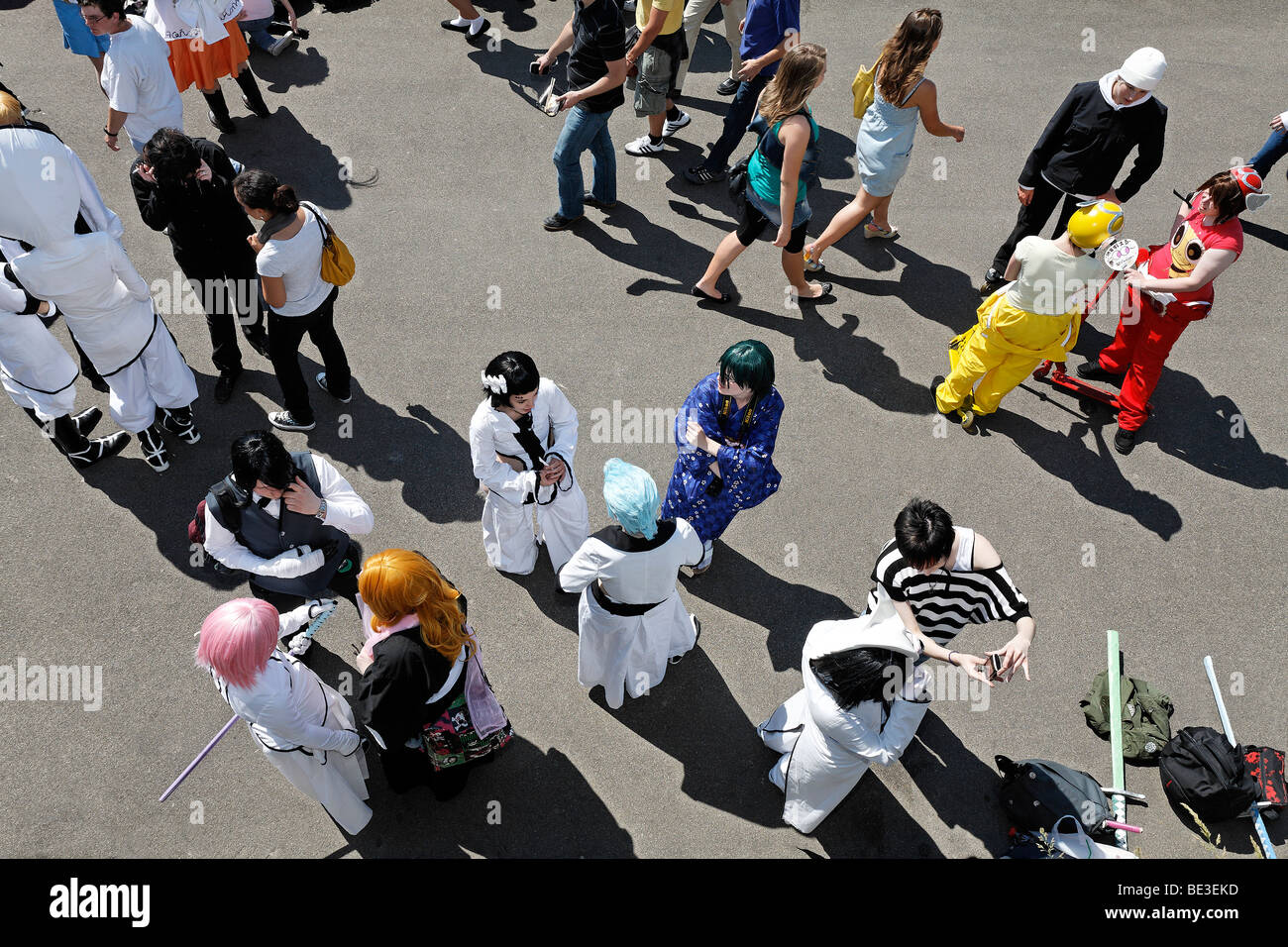 Cosplayer Gipfel für junge Anime und Manga-Fans am Ufer des Rheins, Japantag Japan-Tag Düsseldorf Stockfoto