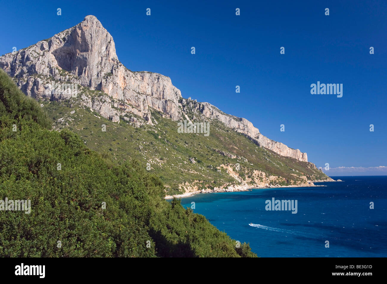 Sa Pedra Longa Umhang, Felsküste, Baunei, Sardinien, Italien, Europa Stockfoto