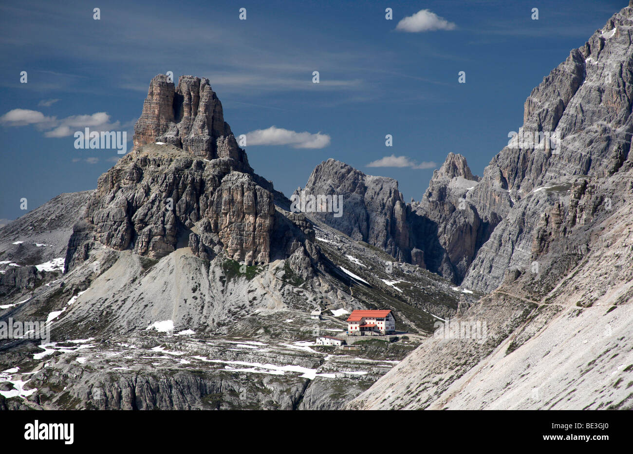 Tre Cimi di Lavaredo Hütte, Tre Cimi di Lavaredo, Dolomiten, Alto Adige, Italien, Europa Stockfoto