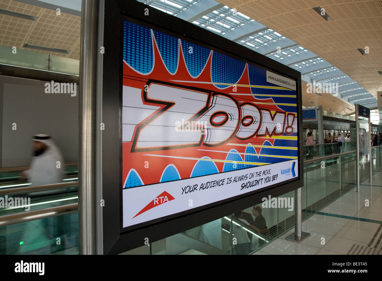 Dubai Metro Bahn Linie Bahnhof Schild Schilder Beschilderung Stockfoto