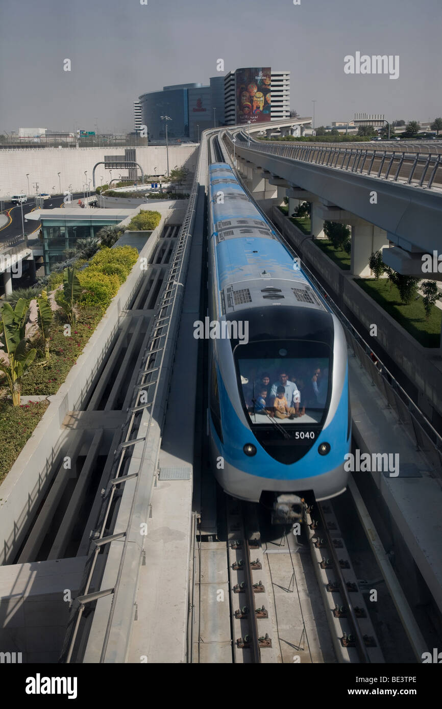 Dubai Metro Zug Eisenbahn Spur Linie VAE verfolgt Stockfoto