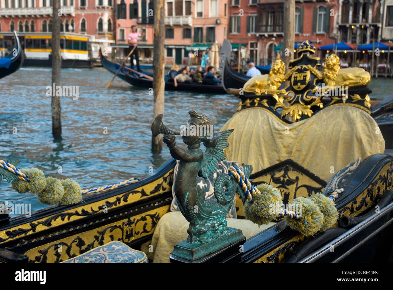 Blick auf den Canal Grande aus Riva del Vin, Venedig, Italien. Stockfoto