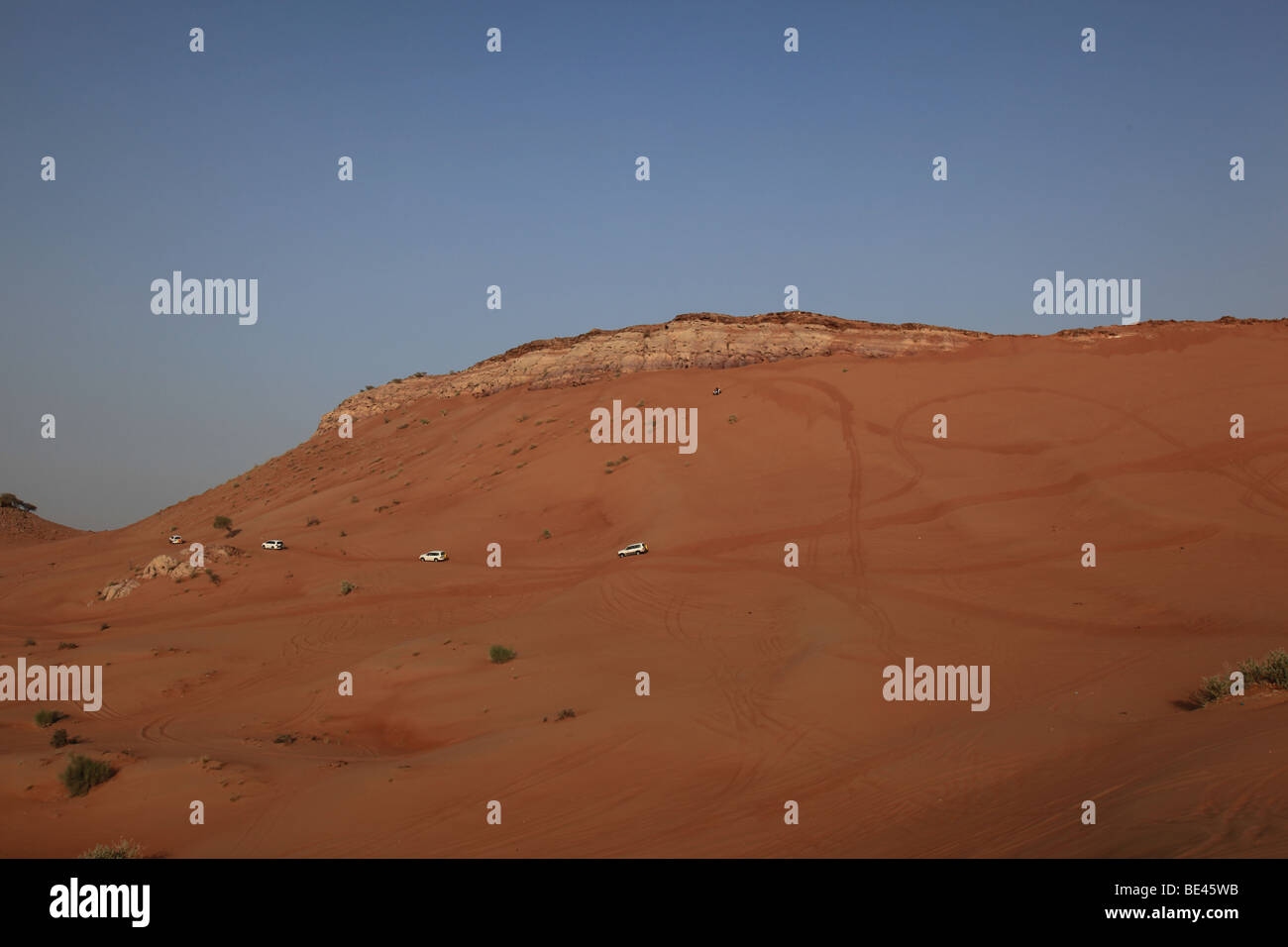 Dune bashing in einem 4 x 4 Jeep, Dubai-VAE Stockfoto