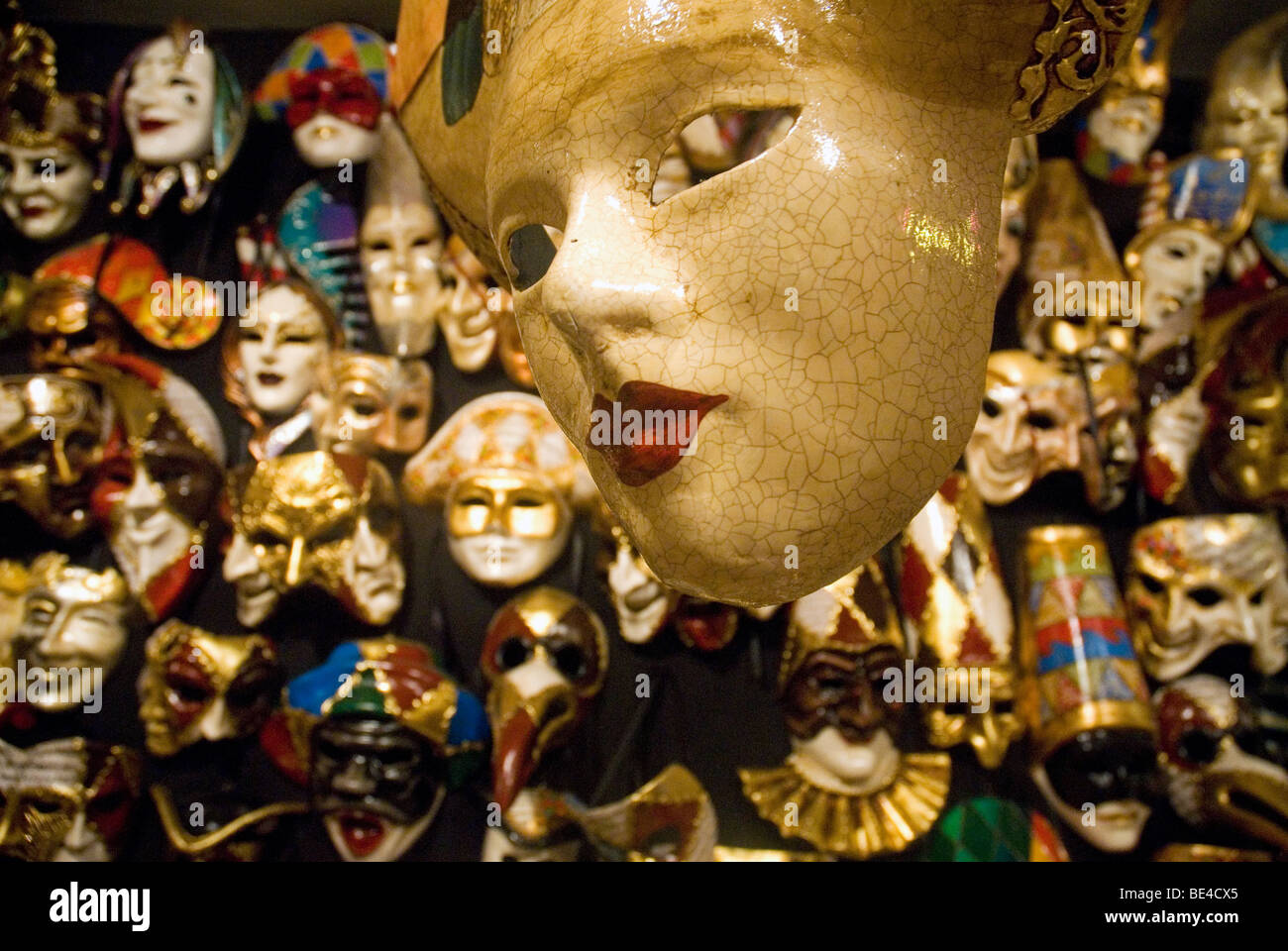 Maske Shop 'Ca' Del Sol ". Sestiere di Castello, Venedig, Italien. Stockfoto