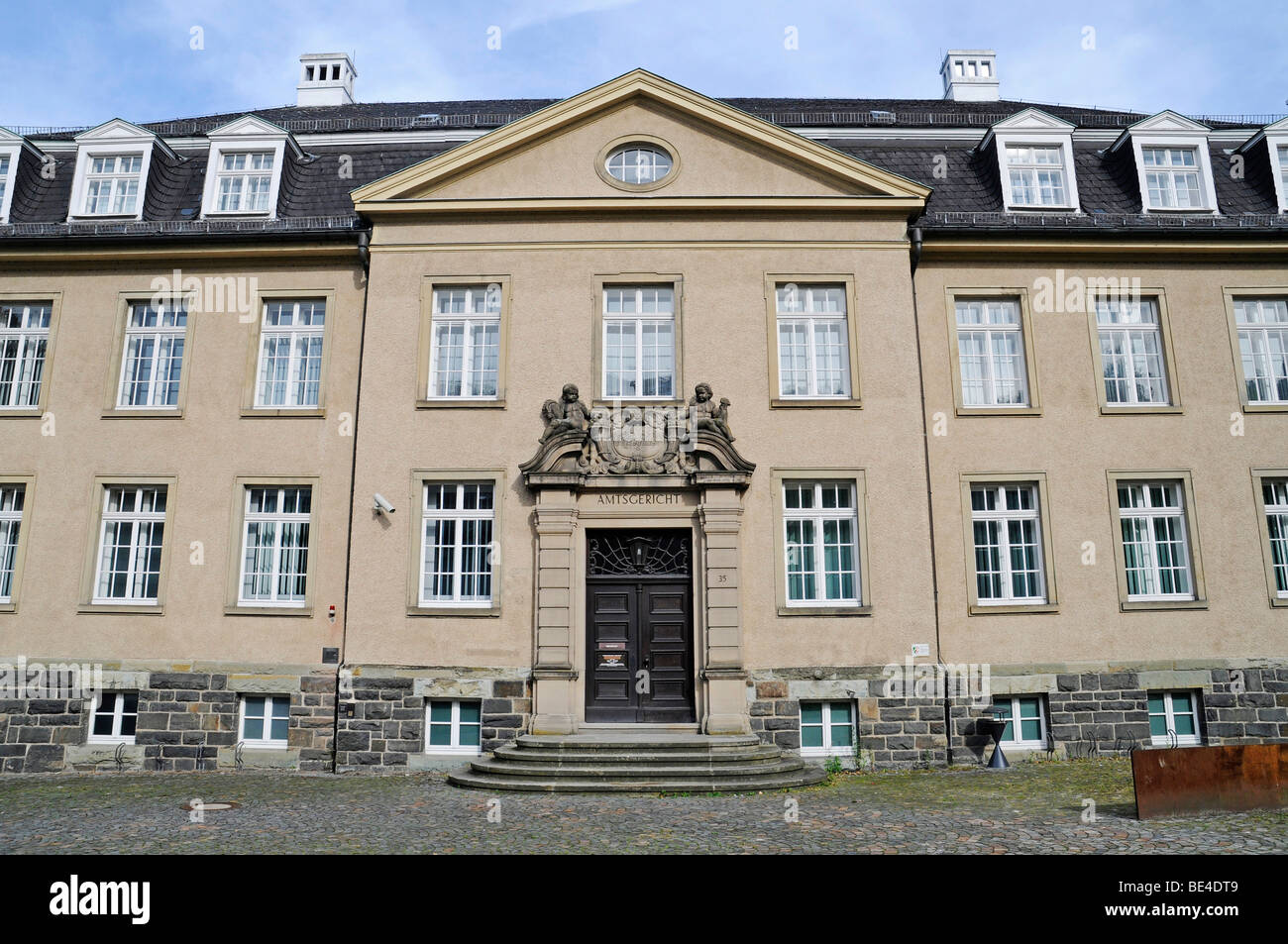 Amtsgericht, ehemaliges Landratsamt, historische Gebäude, Meschede