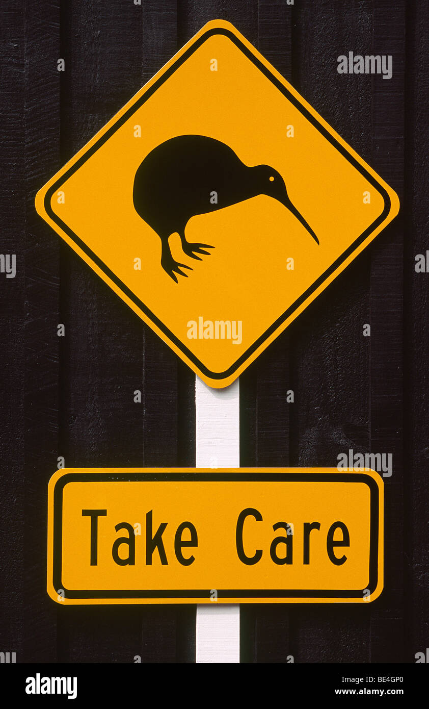 Neuseeland - Nordinsel - Kiwi-Vogel, Take Care Schild Stockfoto