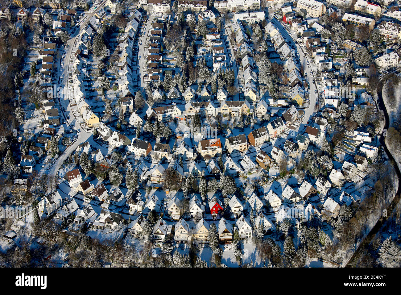 Luftaufnahme, Wohngebiet, Terrassen, Schnee, Gehrberg Bergerhausen, Essen, Ruhrgebiet, Nordrhein-Westfalen, Deutschland, Euro Stockfoto
