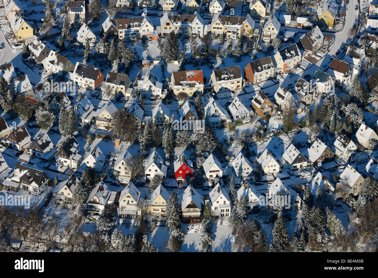 Luftaufnahme, Wohngebiet, Terrassen, Schnee, Gehrberg Bergerhausen, Essen, Ruhrgebiet, Nordrhein-Westfalen, Deutschland, Euro Stockfoto