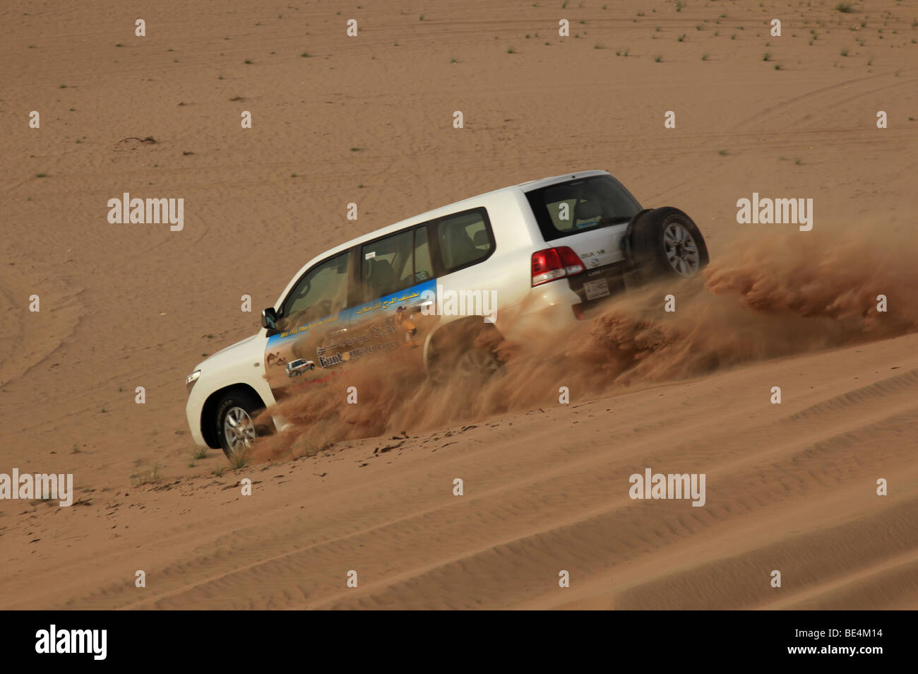 Dune bashing in einem 4 x 4 Jeep, Dubai-VAE Stockfoto