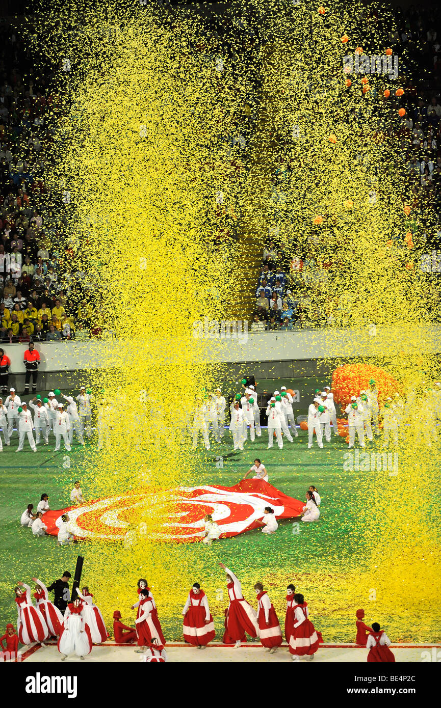 Konfetti-Kanone, Stadion Gala, Commerzbank-Arena Stadion, Internationales deutschen Turnfesten, internationalen deutschen Gymnastik F Stockfoto