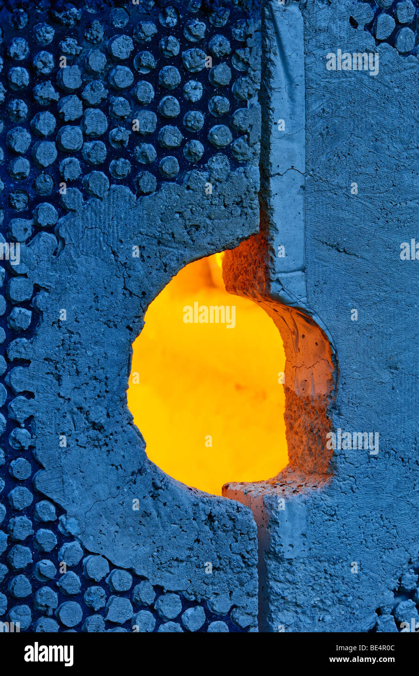Glasbläser Gloryhole im Gasofen Stockfoto